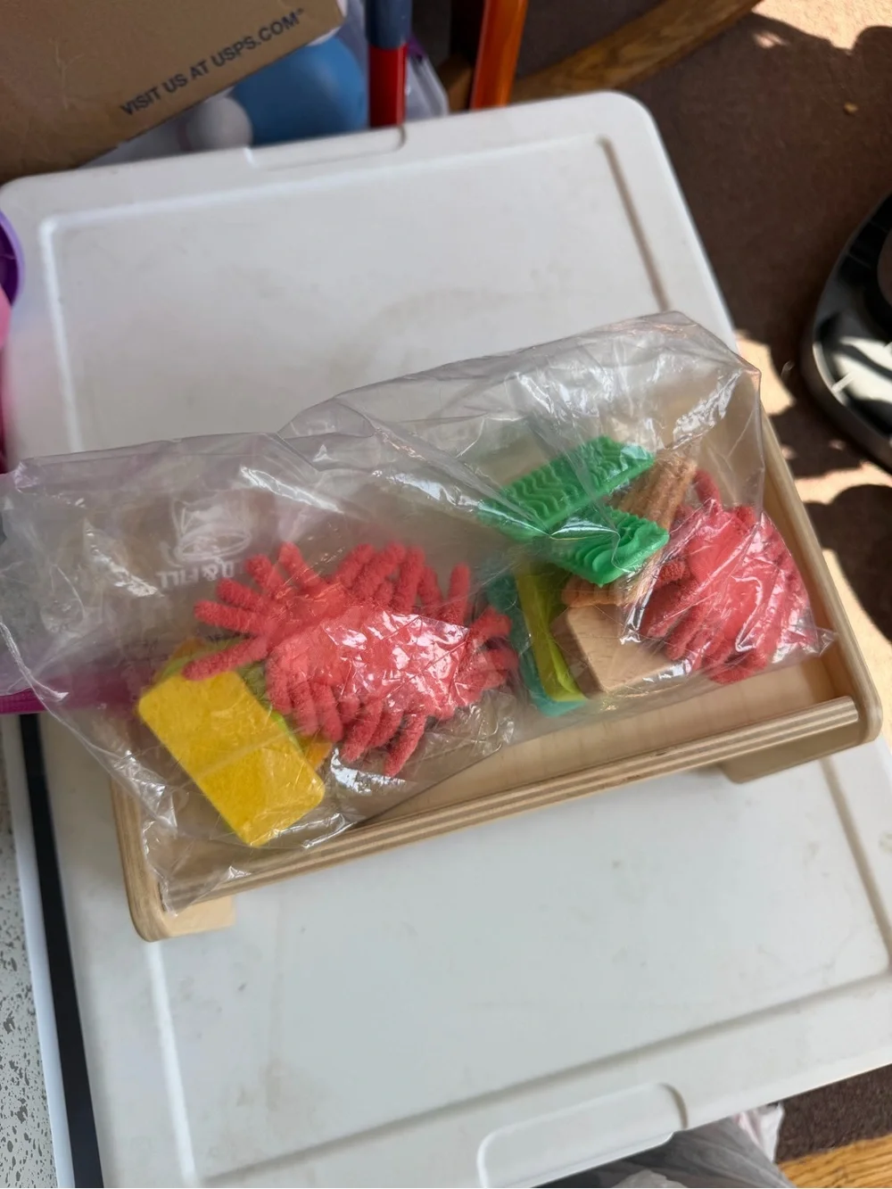 Lovevery - Montessori Sensory Box - Kids Learning Toy